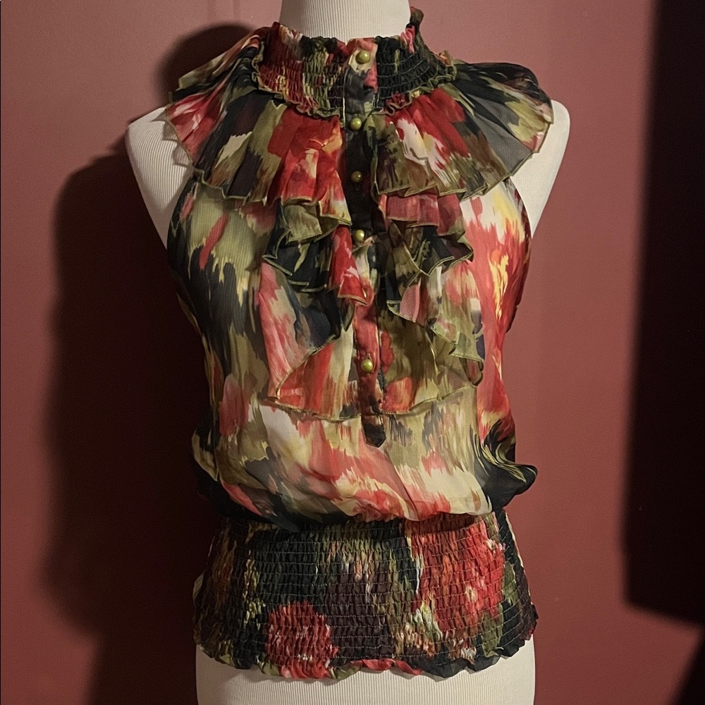 Verty Artistic Ruffled Blouse in Red and Green